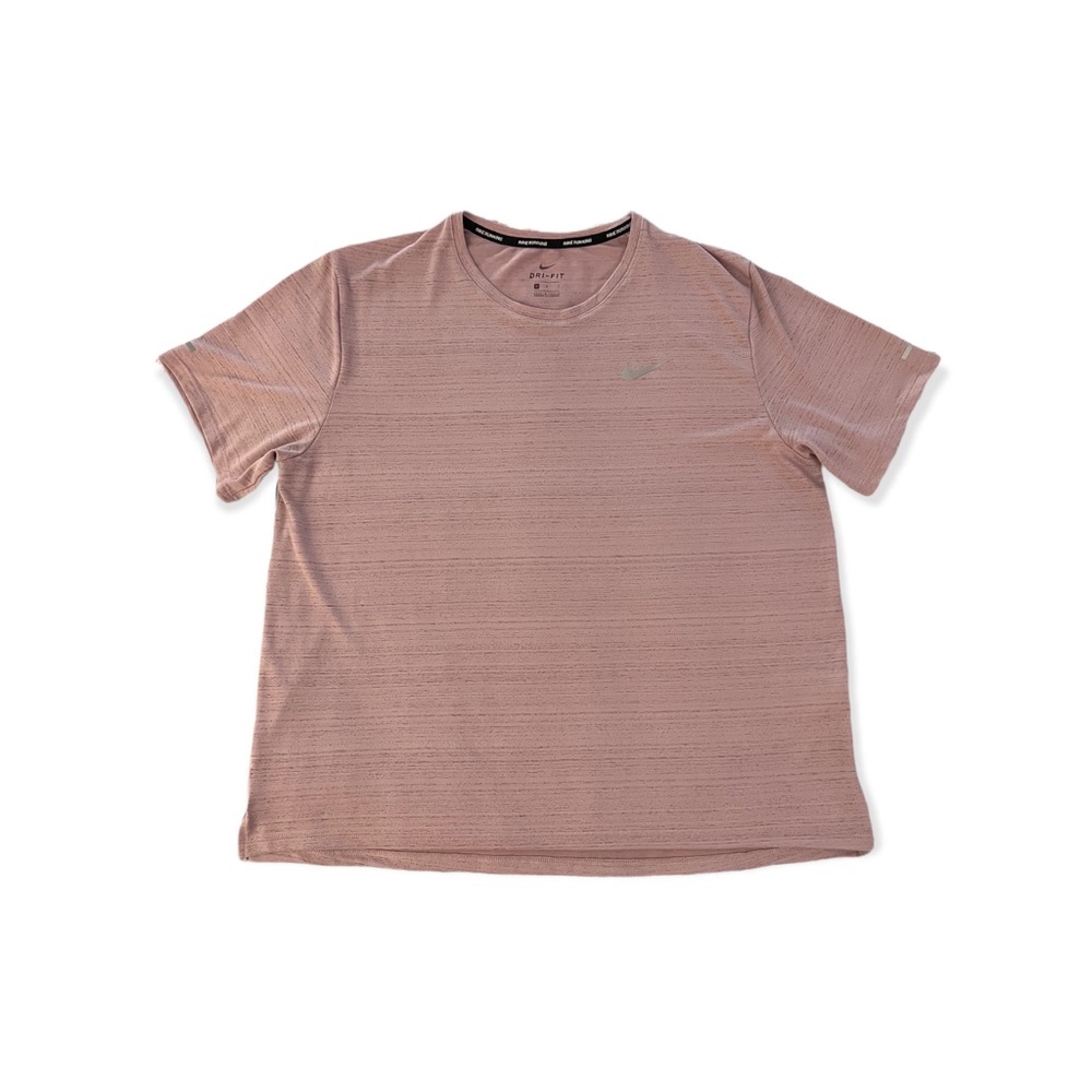 Woman’s Nike top